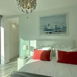 Lua - Private Pool - 8 Guests - וילה *